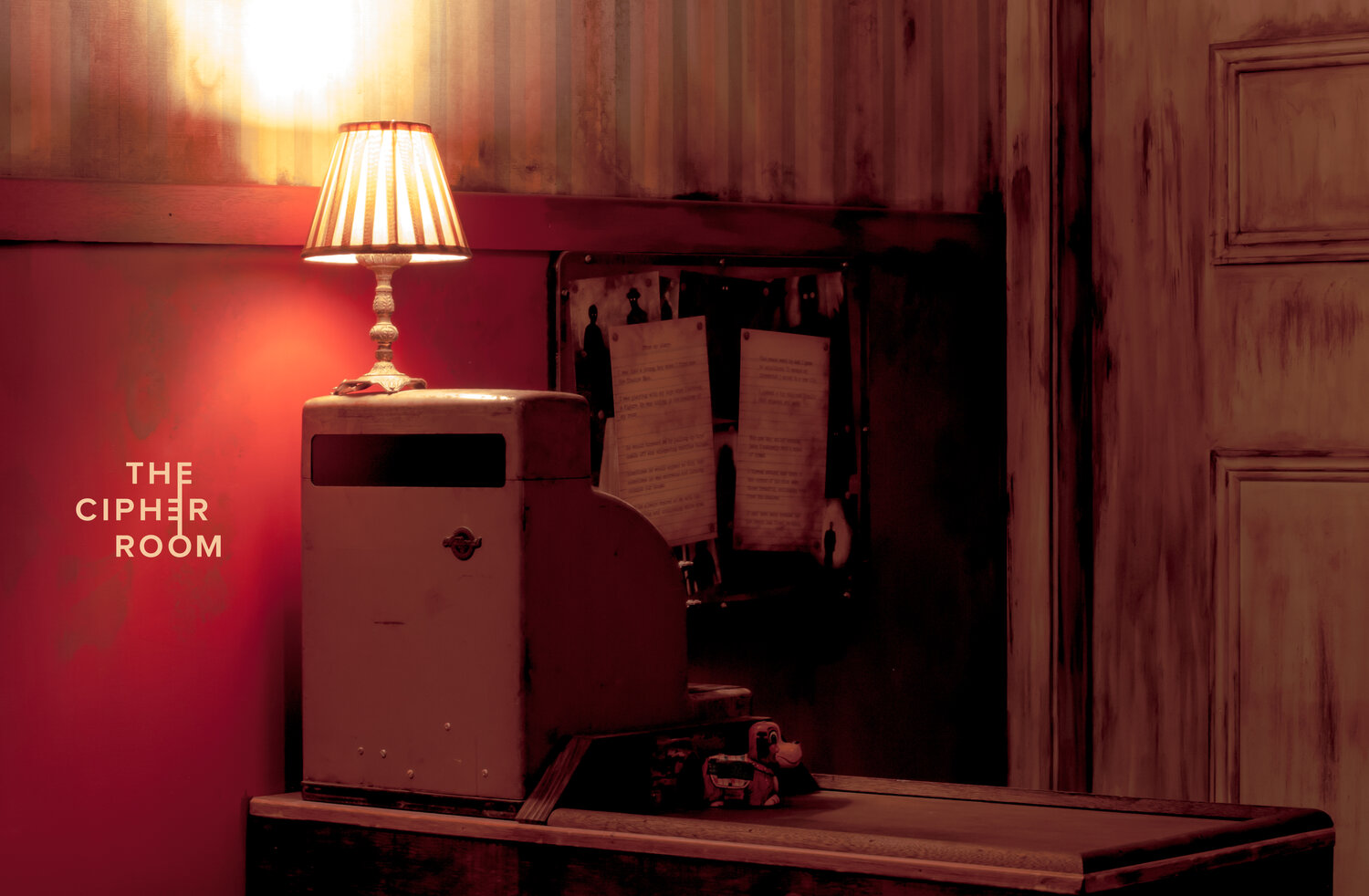 فروشگاه اسباب‌بازی آقای Pepper – The Cipher Room